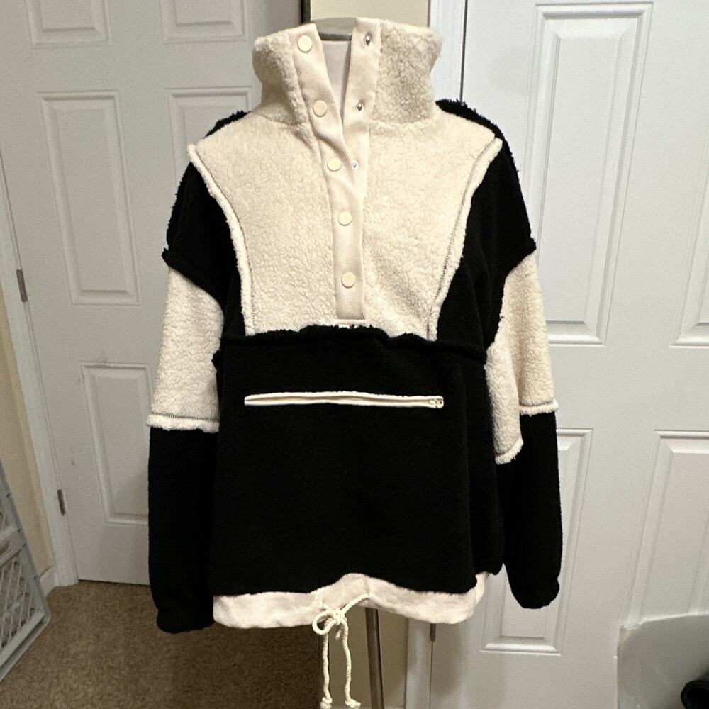 LovLov Summit Pullover Women’s Colorblock Jacket Black/Ivory L